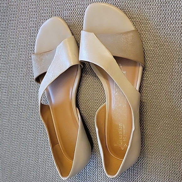 NATURALIZER SANDAL SIZE 10 - Picture 3 of 8